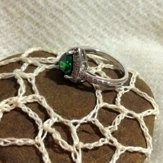 Emerald & Silver Triangle Stone Ring